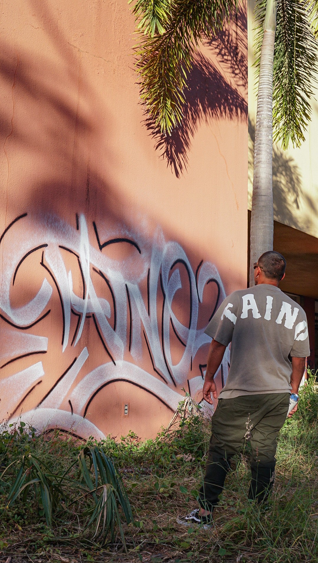 TAINO Oversized Logo T
